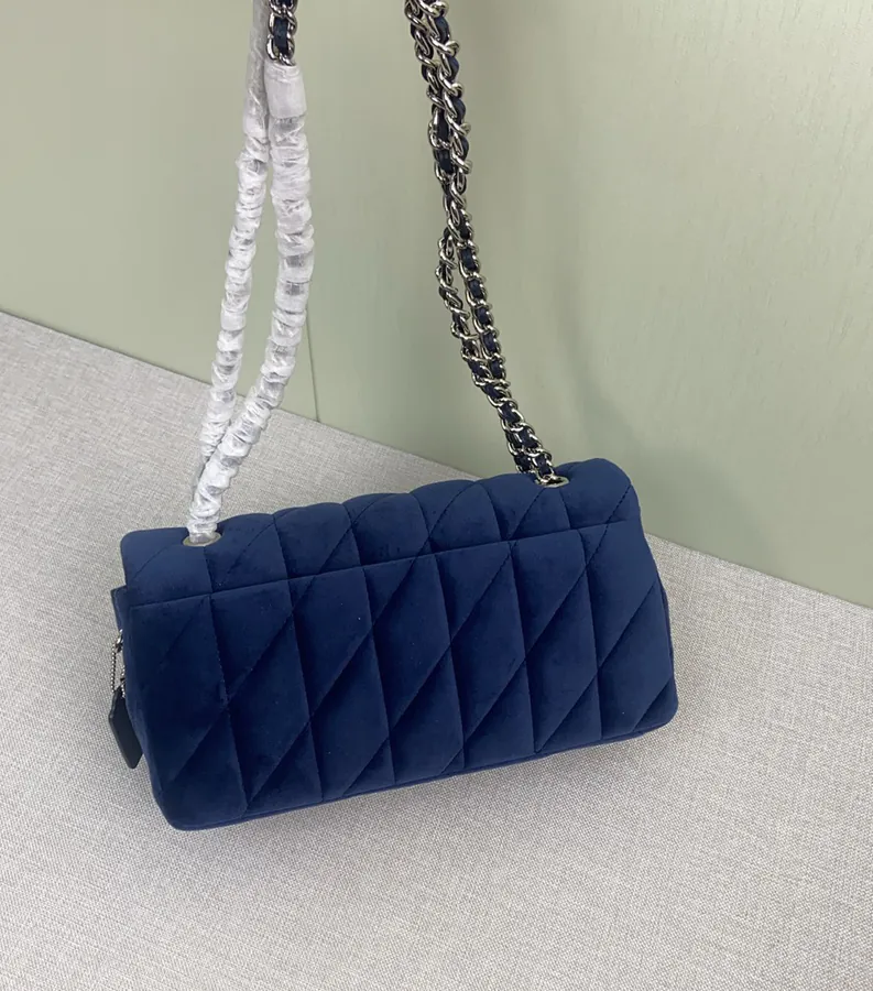 Coach November New Velvet Gem Blue Tabby 26