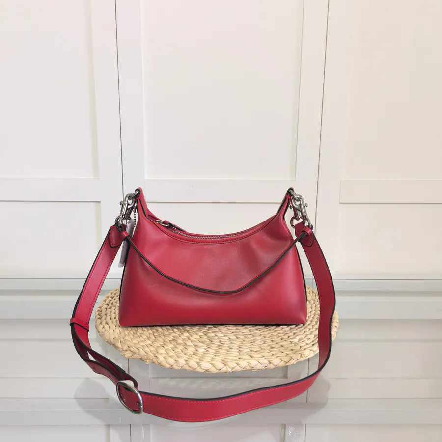 COACH JULIET 25 Shoulder Bag Simple and Sophisticated