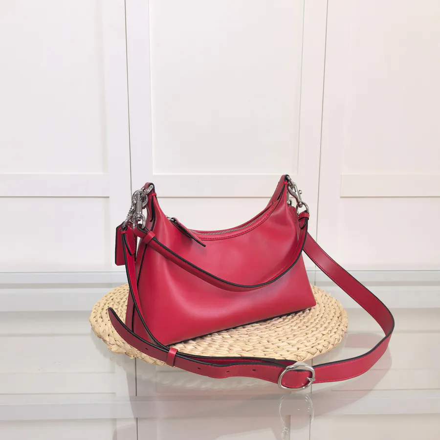 COACH JULIET 25 Shoulder Bag Simple and Sophisticated