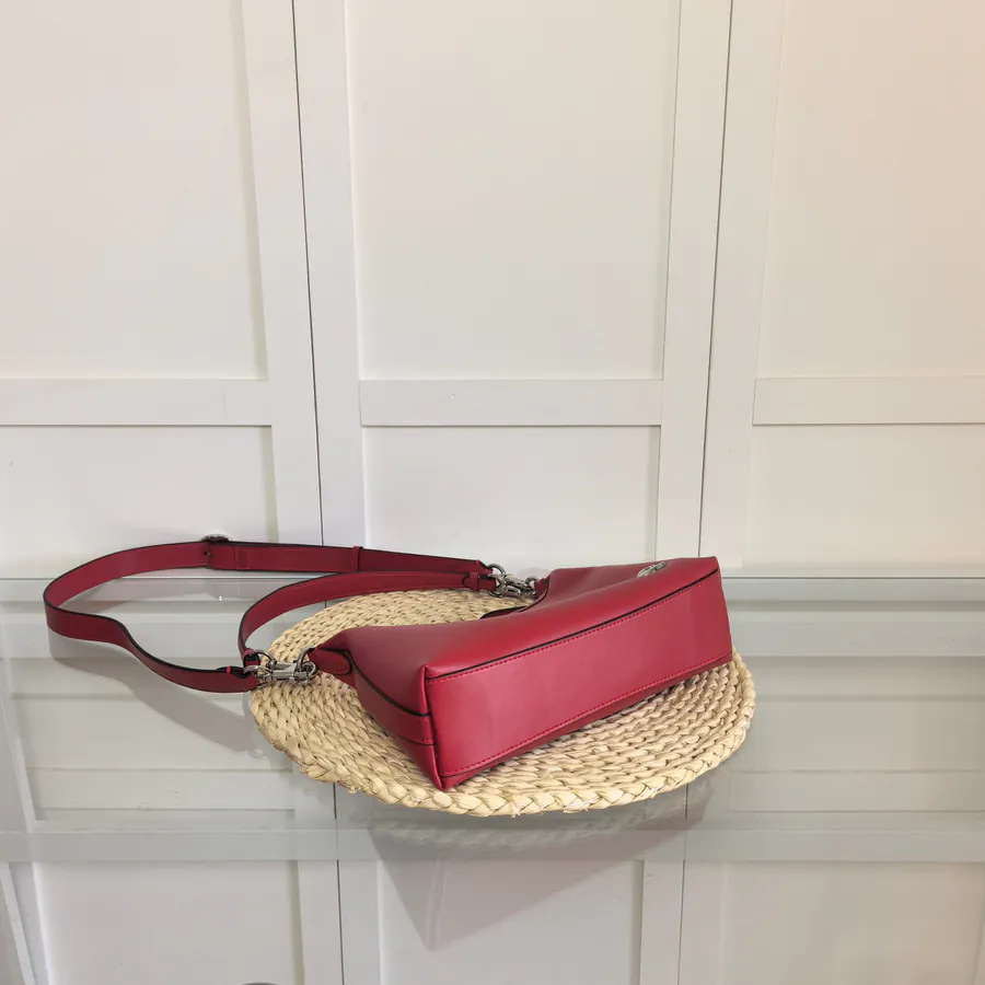 COACH JULIET 25 Shoulder Bag Simple and Sophisticated