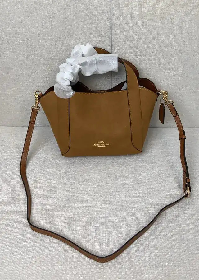 Hadley 21 Bucket Bag in Flip Finish Calfskin