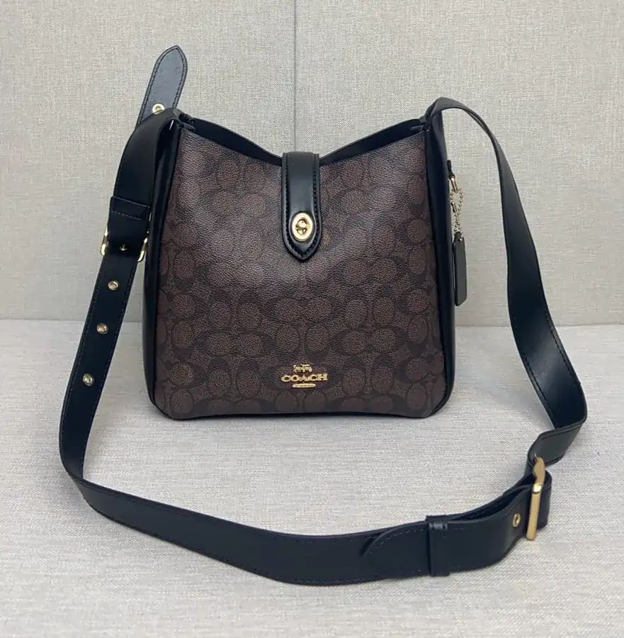 HADLEY Shoulder Bag Coa*h New Design