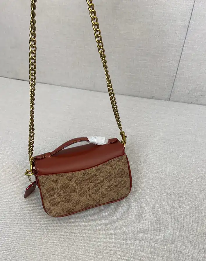 Coach New Classic Postman Bag in Grained Calfskin