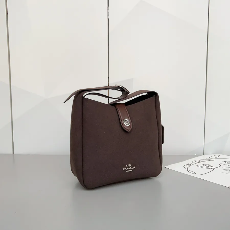 Hadley Hobo Bag 220 Model, CW004