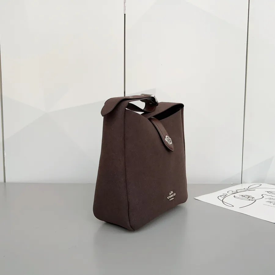 Hadley Hobo Bag 220 Model, CW004