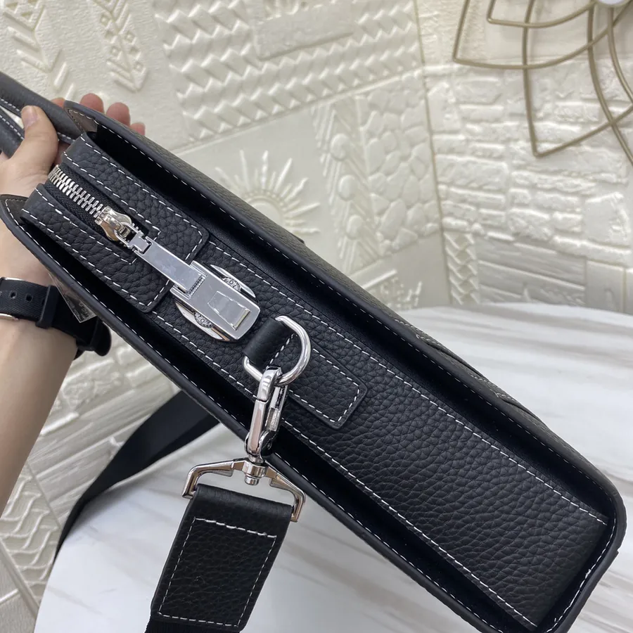 Hermès Carabanolizontal Premium Handcrafted Leather Bag