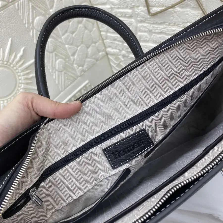 Hermès Carabanolizontal Premium Handcrafted Leather Bag