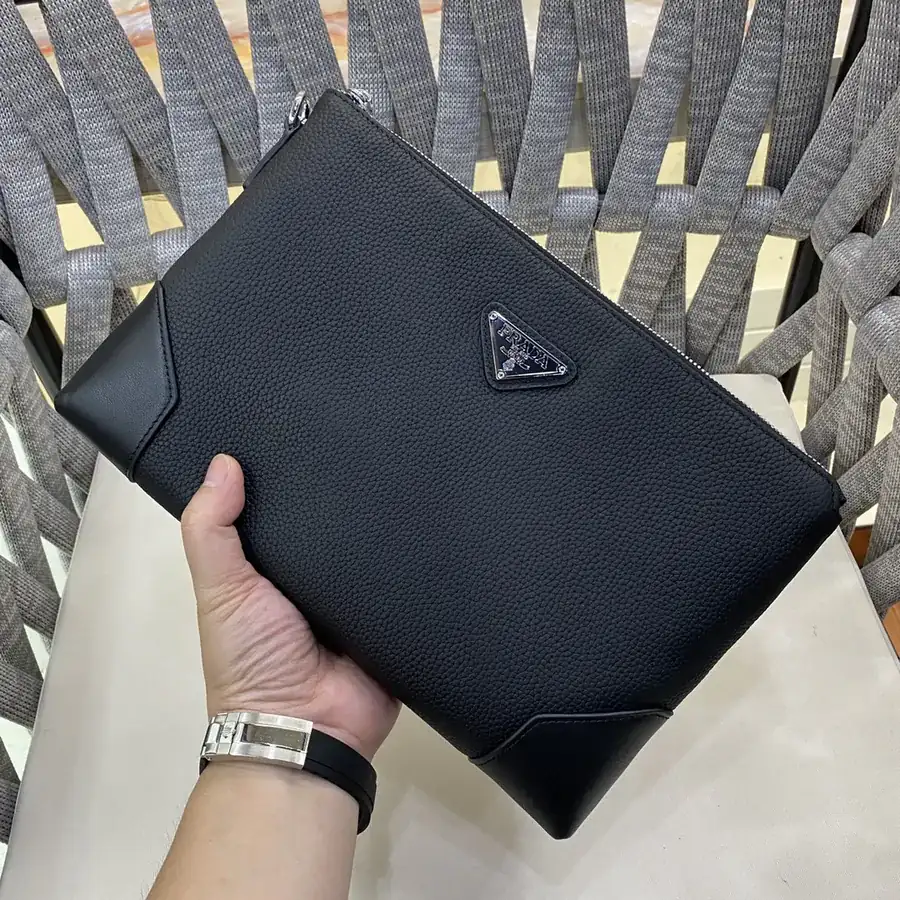 LV Top Handle Bag Premium Leather, Essential for Casual Wear