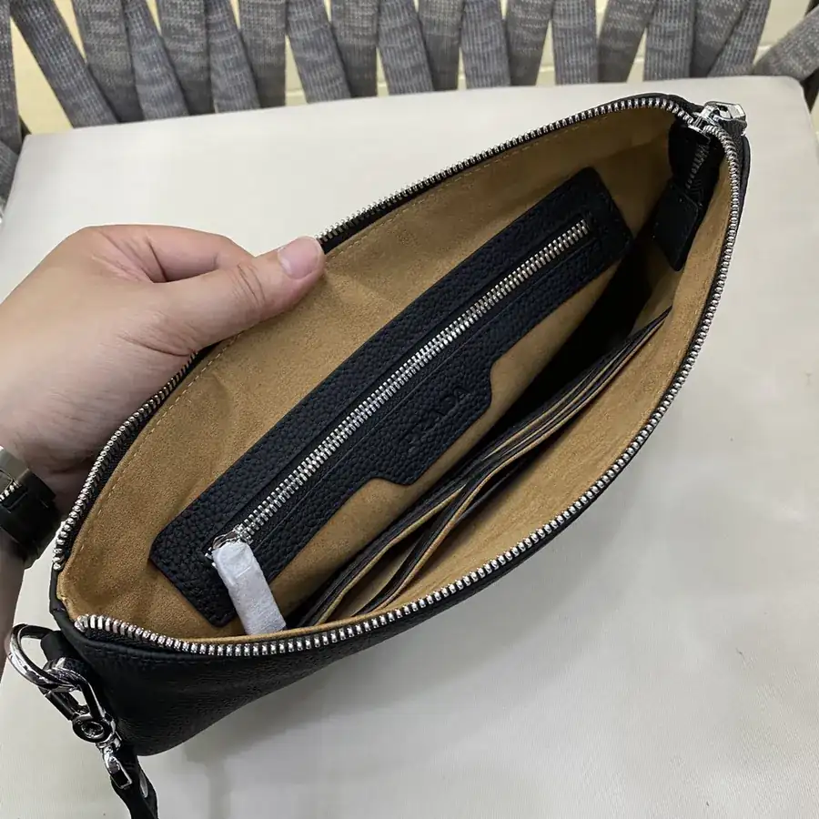 LV Top Handle Bag Premium Leather, Essential for Casual Wear