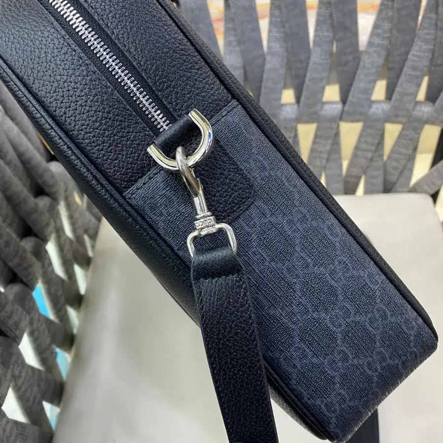 Gucci New Arrival Bucket Bag in Grained Calfskin