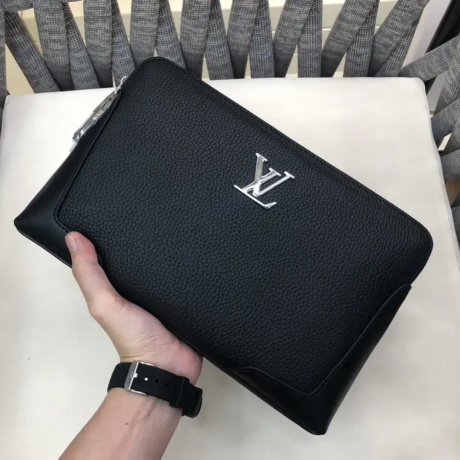 L Brand New Men's Wallet Premium Leather, Elegant Craftsmanship