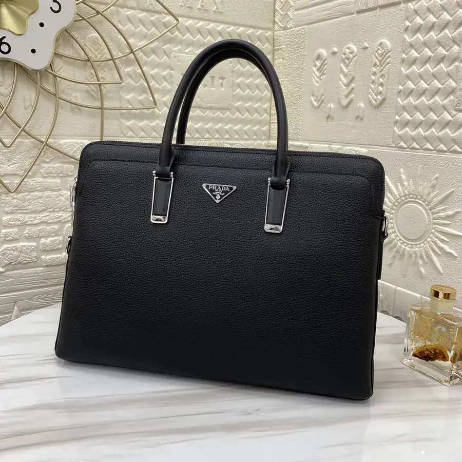 P Family Classic Briefcase with Lock Professional Style