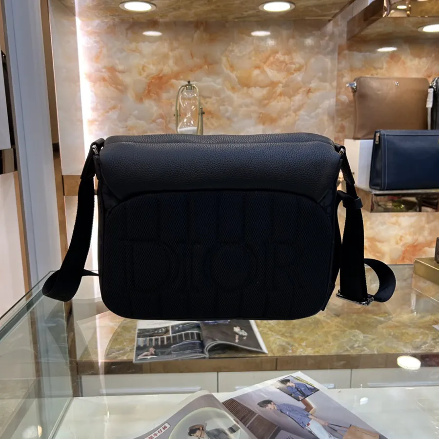 Dior New Messenger Bag Black Grained Calfskin with Zip Pocket