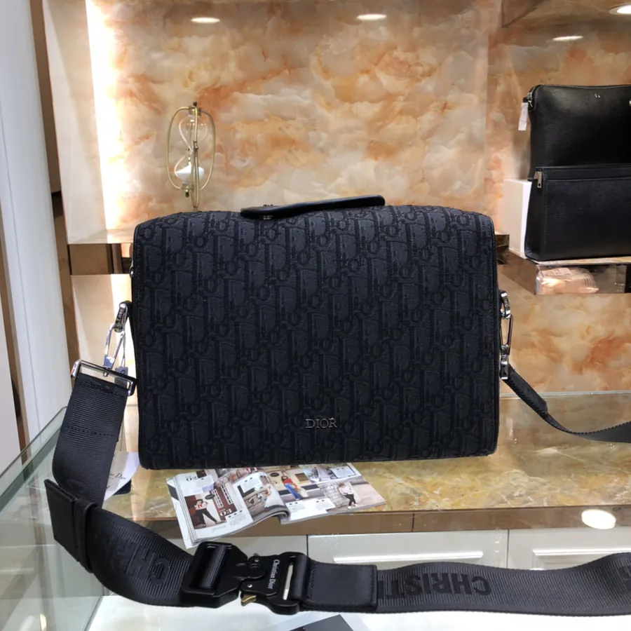 Dior Lingot Messenger Bag Modern Design, Stylish and Practical