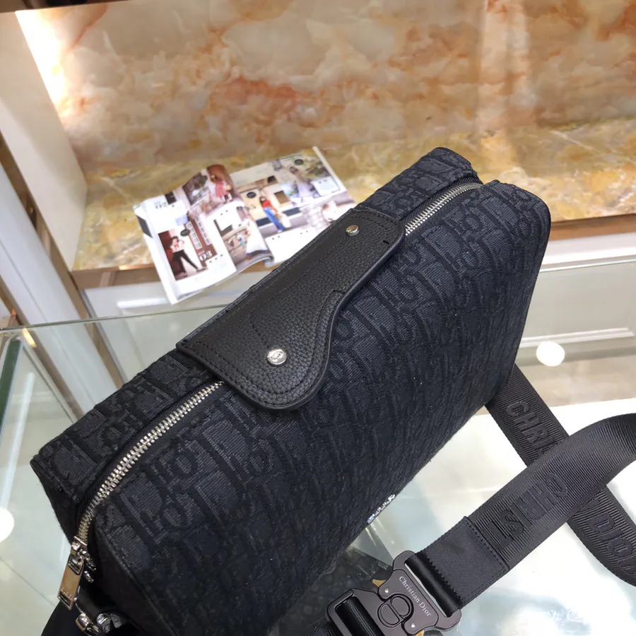 Dior Lingot Messenger Bag Modern Design, Stylish and Practical