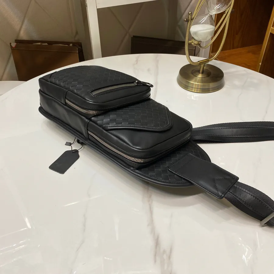 440BV Men's Chest Bag Original Quality