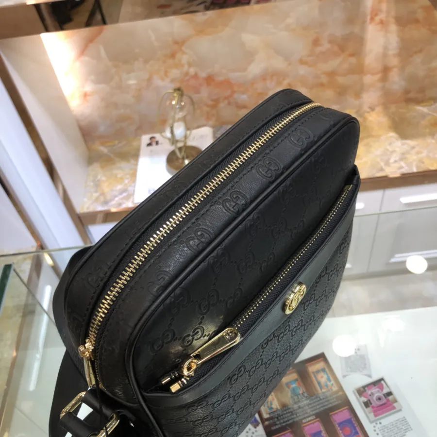 G Brand Bucket Bag with Premium Leather and Elegant Hardware