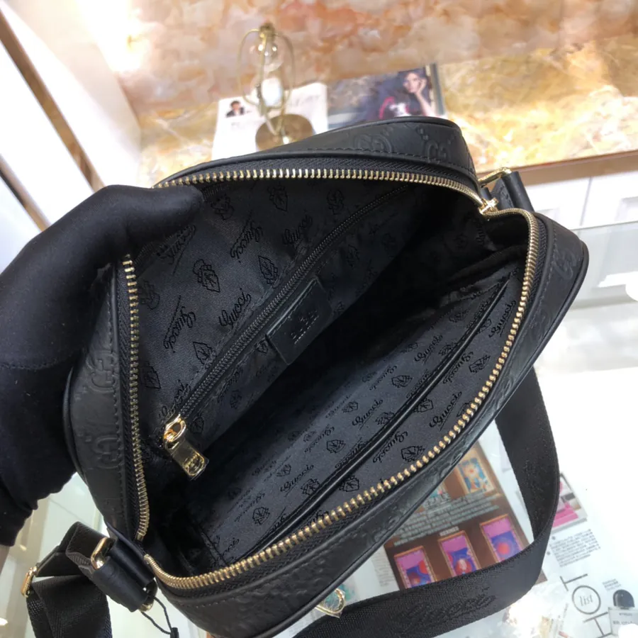G Brand Bucket Bag with Premium Leather and Elegant Hardware