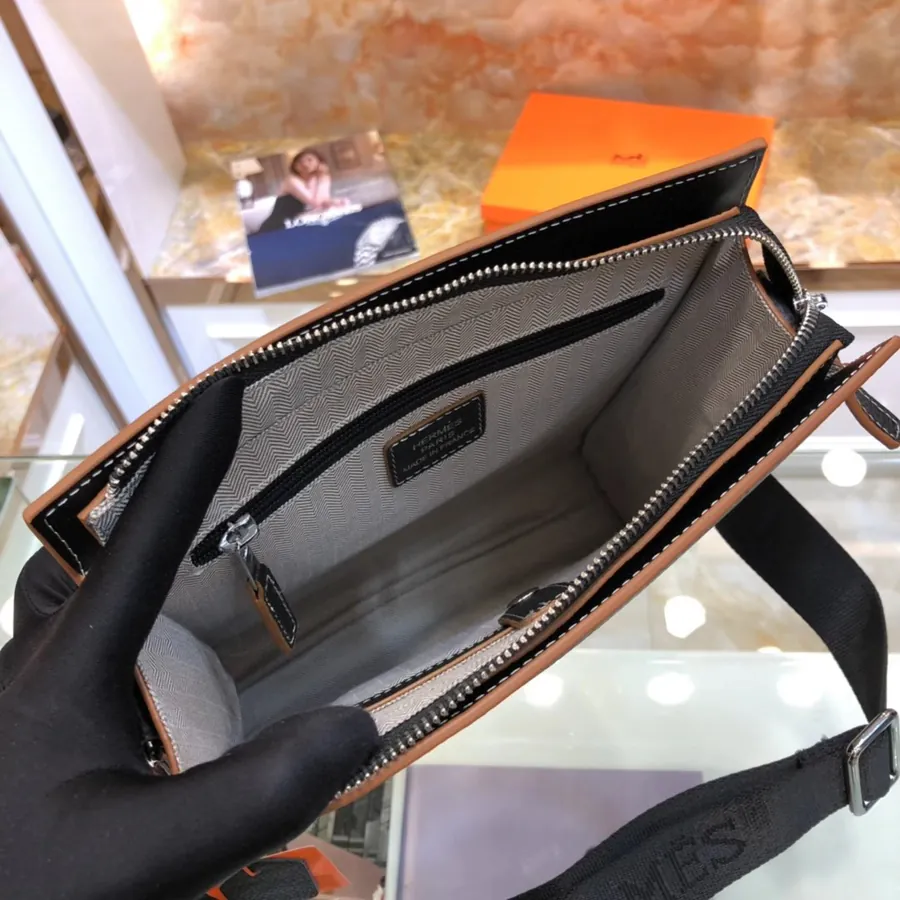 A💰400 H家 Latest Style Crossbody Bag