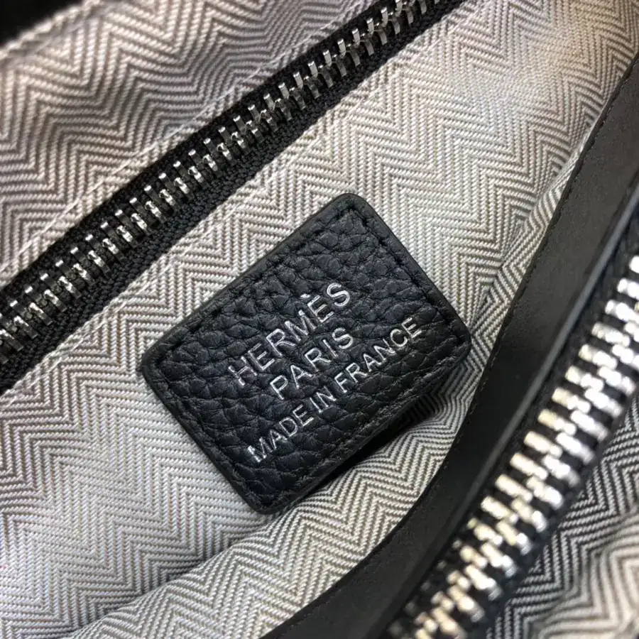 Hermès New Mens Crossbody Bag