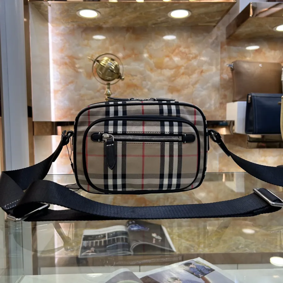 New Camera Bag for Men and Women