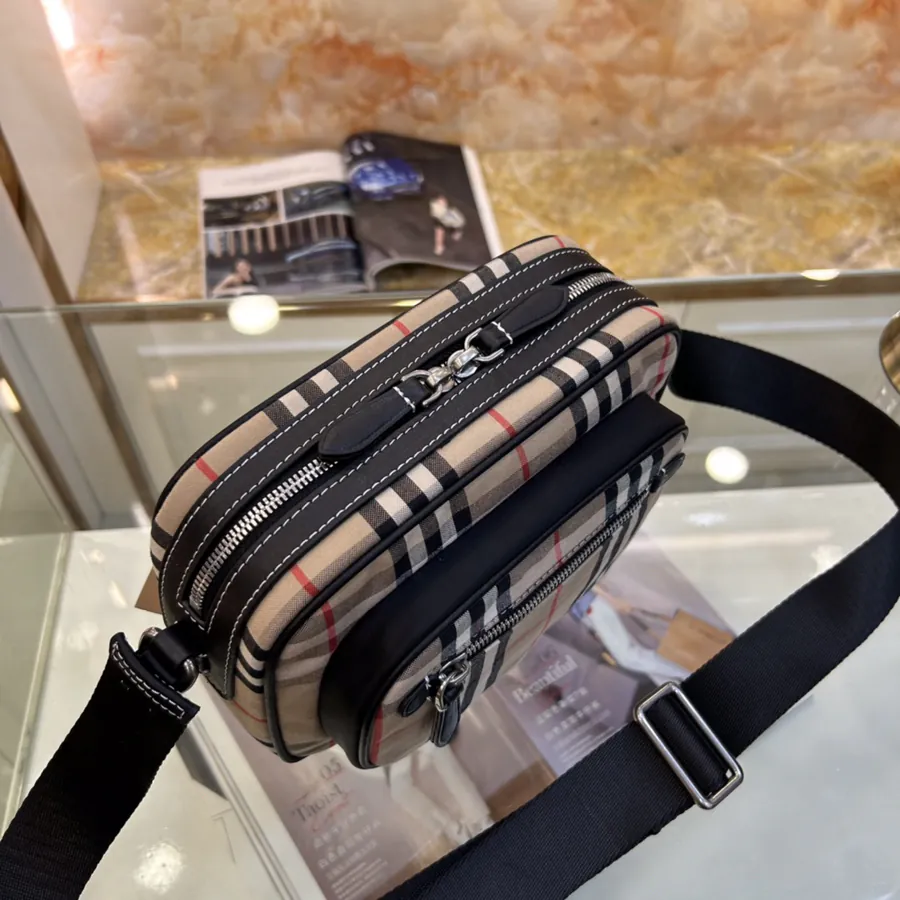 New Camera Bag for Men and Women