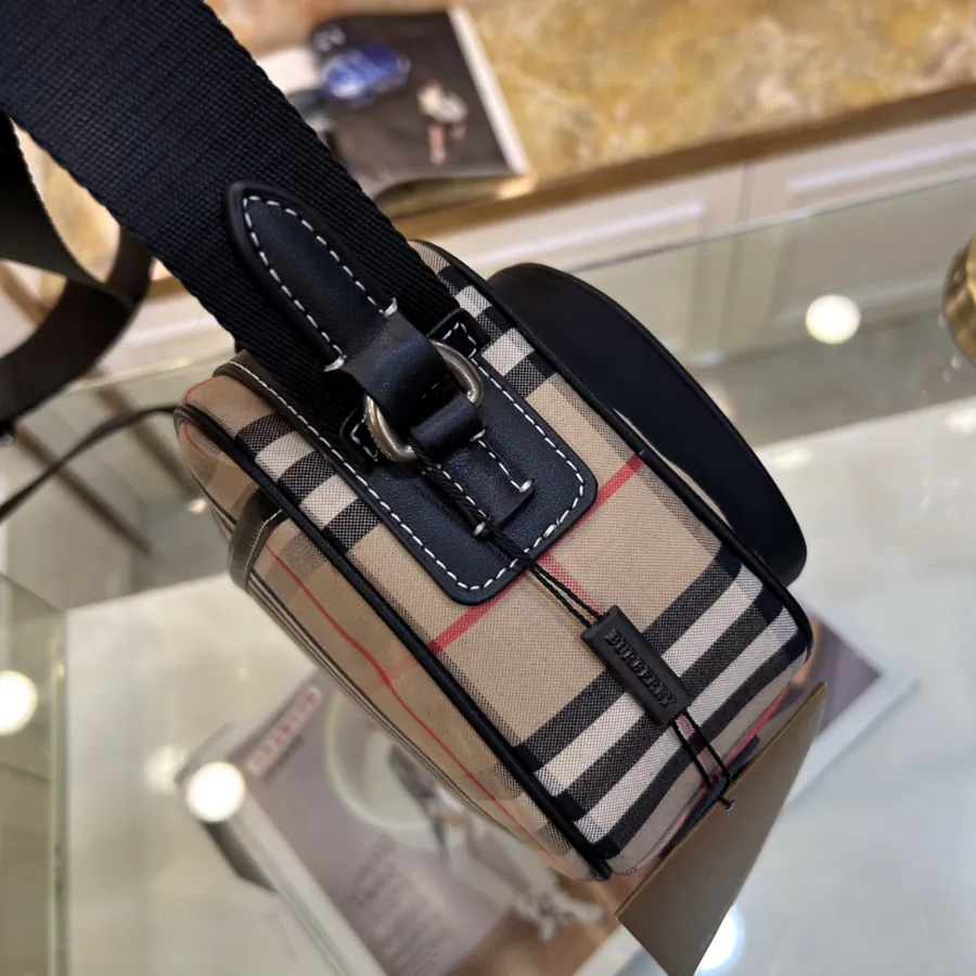 New Camera Bag for Men and Women