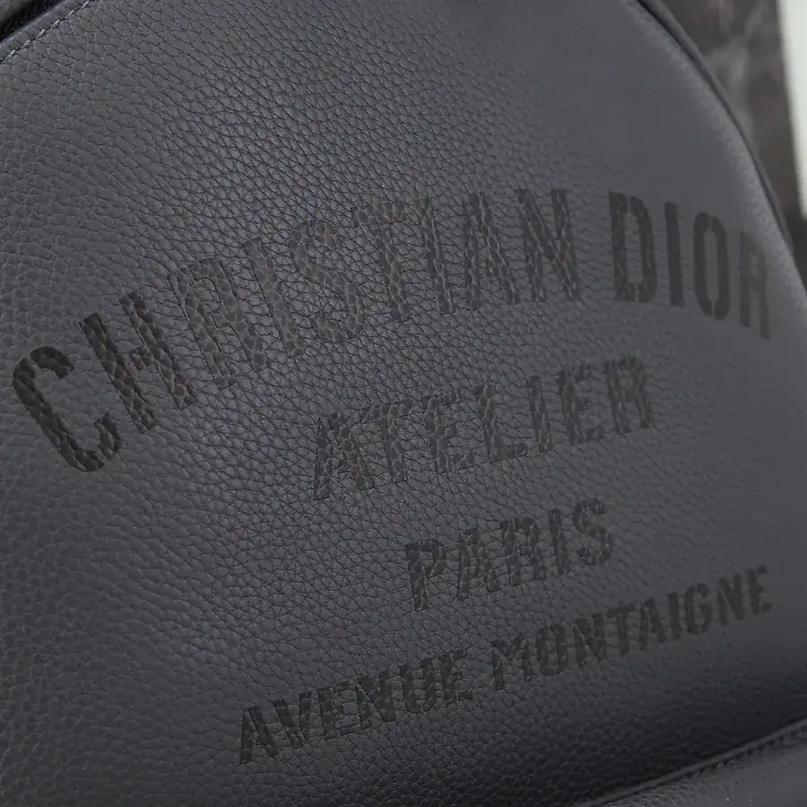Men's OBLIQUE Backpack with Grained Calfskin Top Handle
