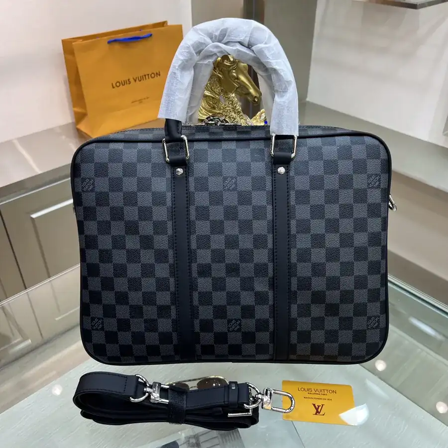 Louis Vuitton Graphite Porte Documents Voyage