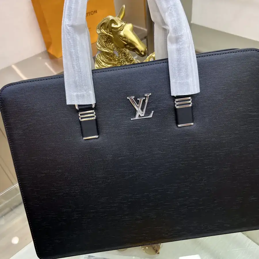 LOUIS VUITTON New Briefcase Elegant Design, Premium Quality