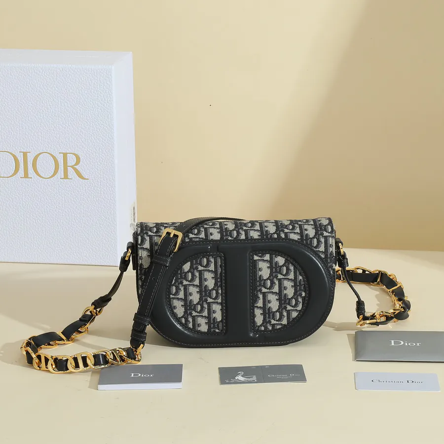 Signature Series Bucket Bag in Black Calfskin