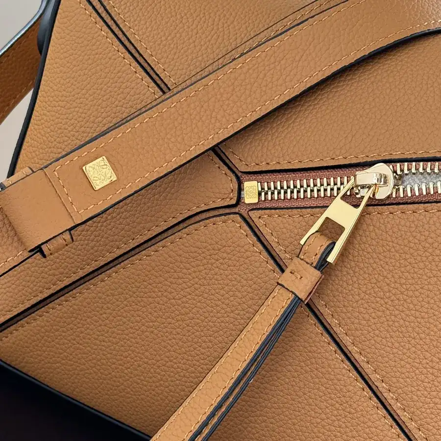P740 Loewe Puzzle Mini Handbag