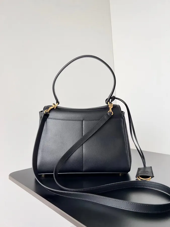 BaleNCIaga Rodeo Oversized Bag with Grained Calfskin