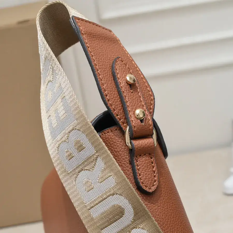 B Brand Upgraded Mini Crossbody Bag with Vintage Pattern
