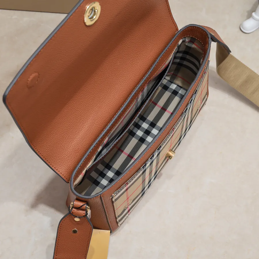 B Brand Upgraded Mini Crossbody Bag with Vintage Pattern