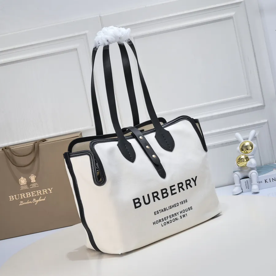 B Family The Belt Bellt Bag Shopping Bag with Cotton Canvas and Leather