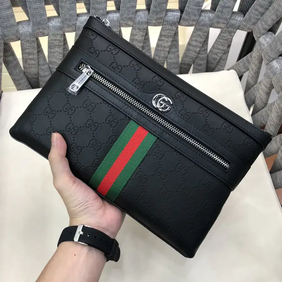 Gucci Bucket Bag Classic Design with Large Capacity