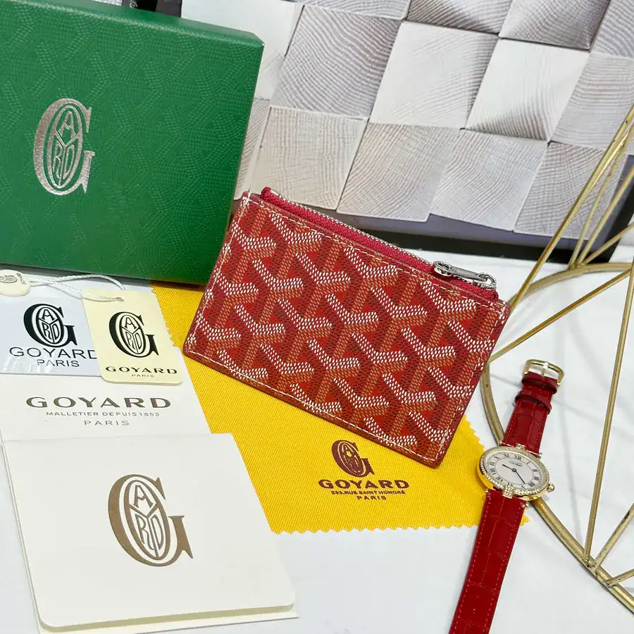 Goya Bourbon Zip Wallet Compact & Functional