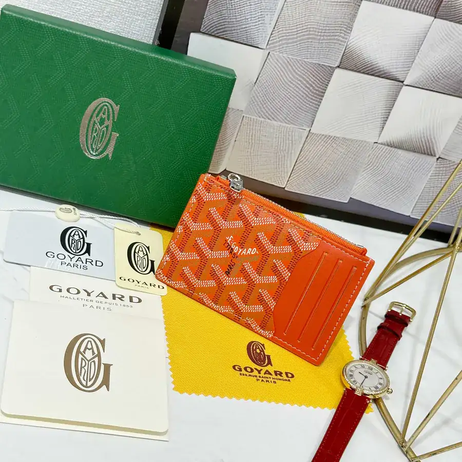 Goya Bourbon Zip Wallet Compact and Functional