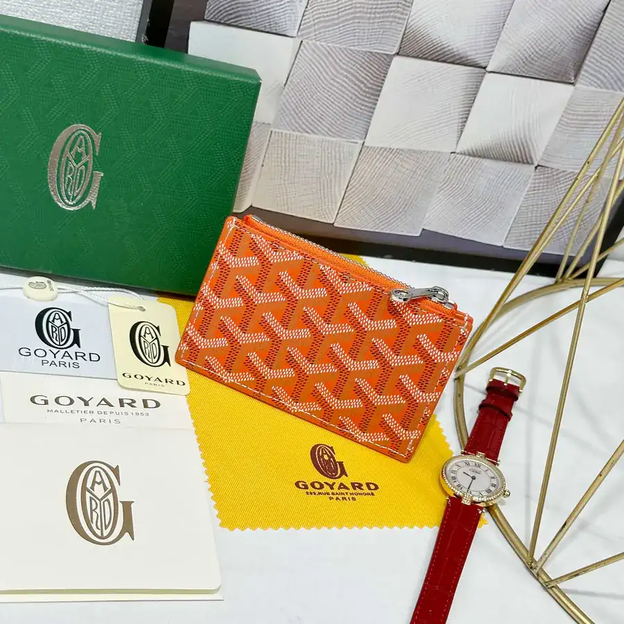 Goya Bourbon Zip Wallet Compact and Functional