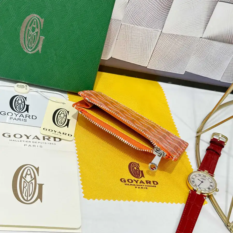 Goya Bourbon Zip Wallet Compact and Functional