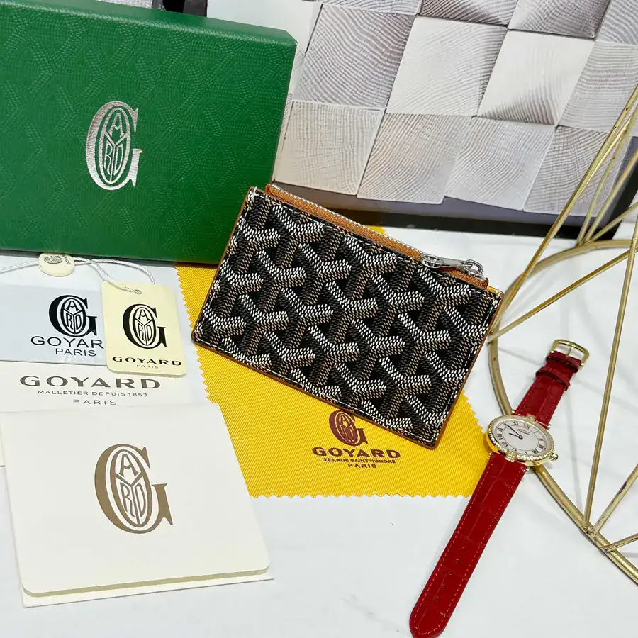 Goya Bourbon Zip Wallet Compact and Functional