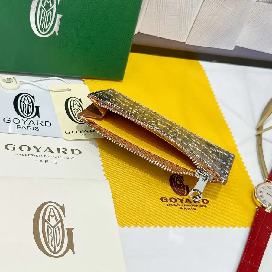 Goya Bourbon Zip Wallet Compact and Functional