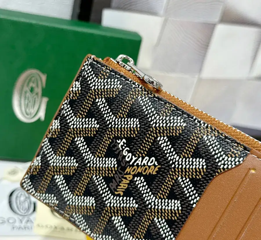 Goya Bourbon Zip Wallet Compact and Functional