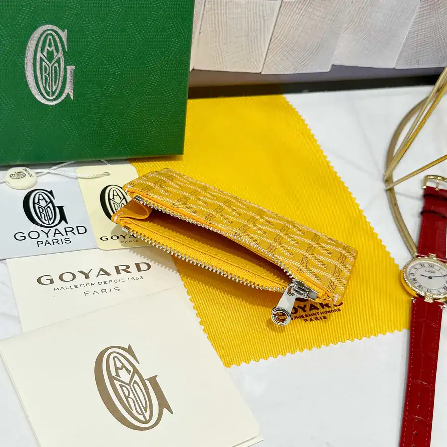 Goya Bourbon Zip Wallet Compact and Functional