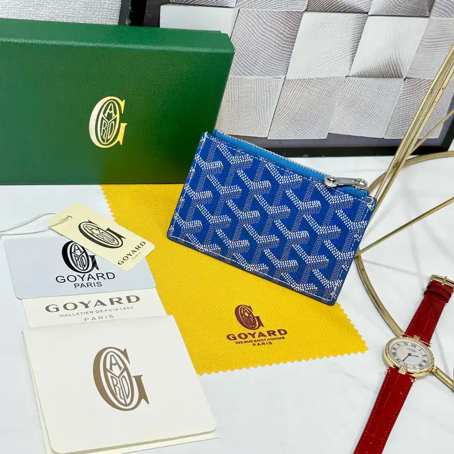 Goya Bourbon Zip Wallet Compact and Functional