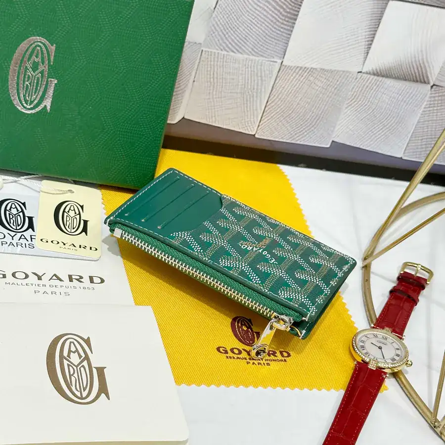Goya Bourbon Zip Wallet Compact and Functional