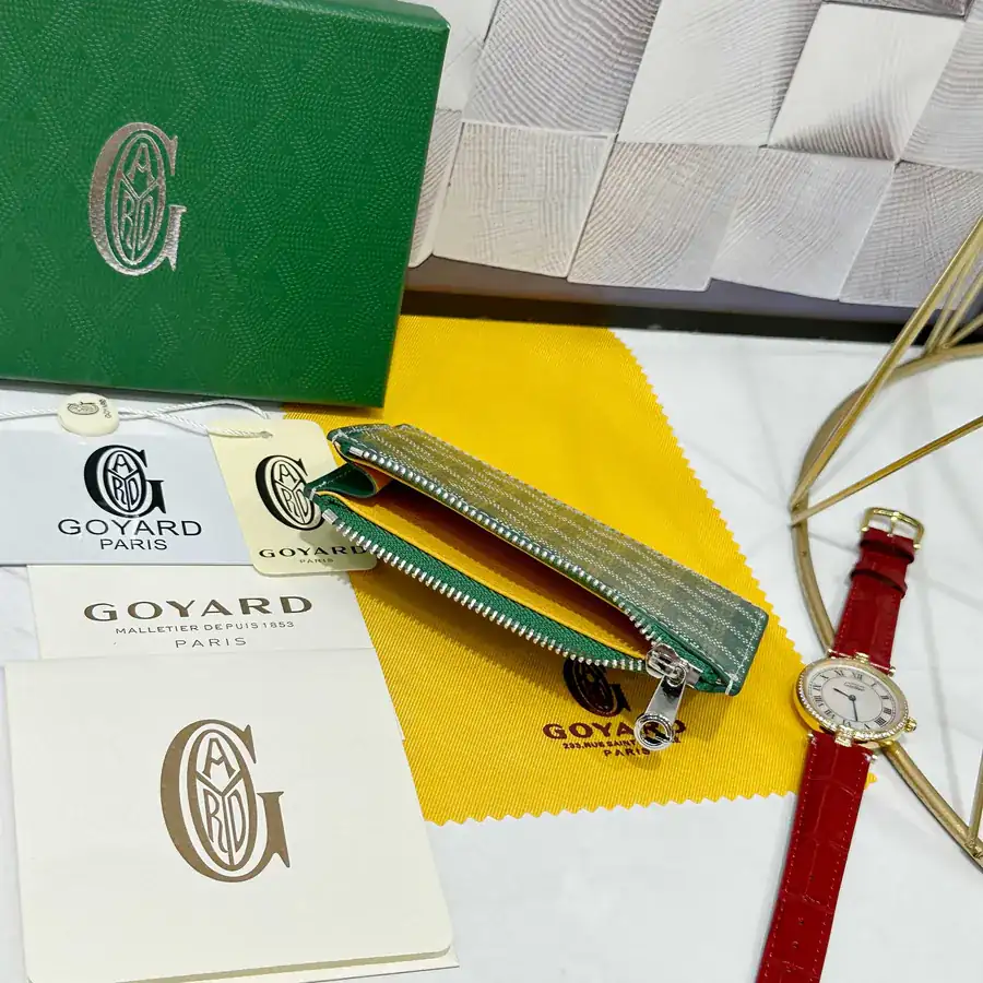 Goya Bourbon Zip Wallet Compact and Functional