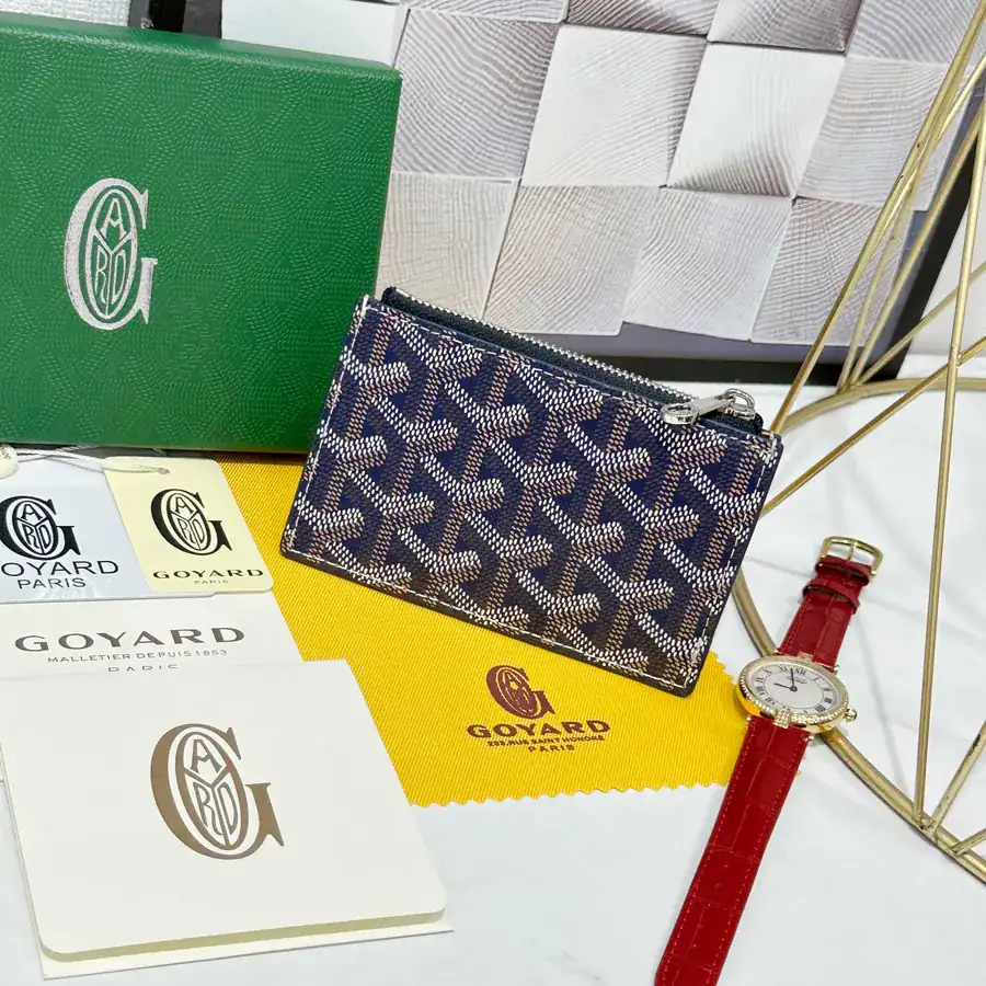 Goya Bourbon Zip Wallet Compact and Functional
