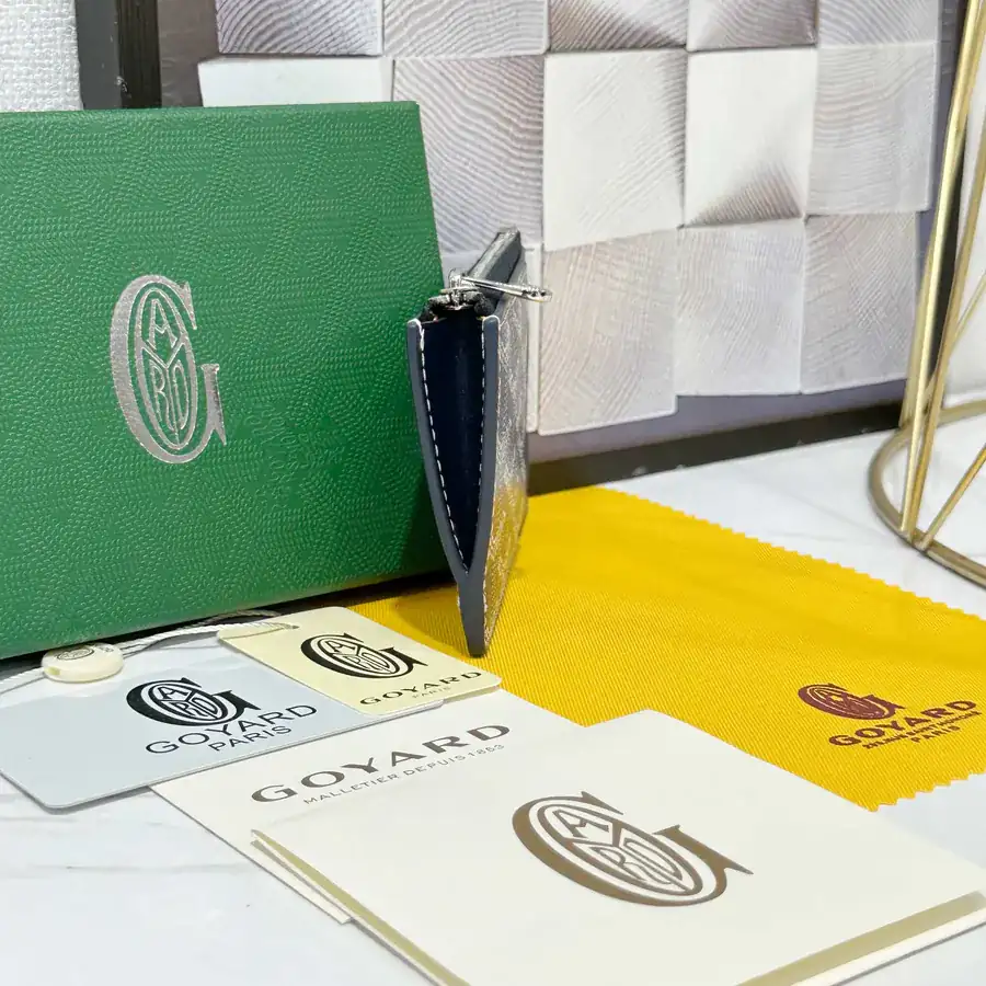 Goya Bourbon Zip Wallet Compact and Functional